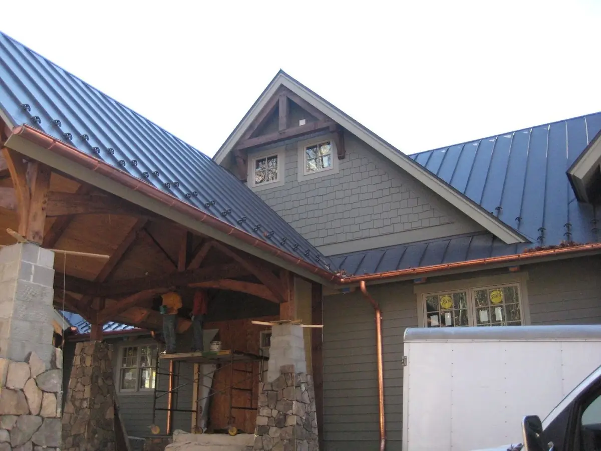 Craftsman Roofing team delivering quality roofing work in Centereach